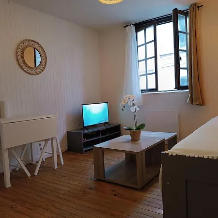 Hypercenter דירה